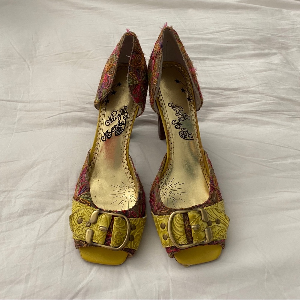Yellow leather Naughty Monkey heels